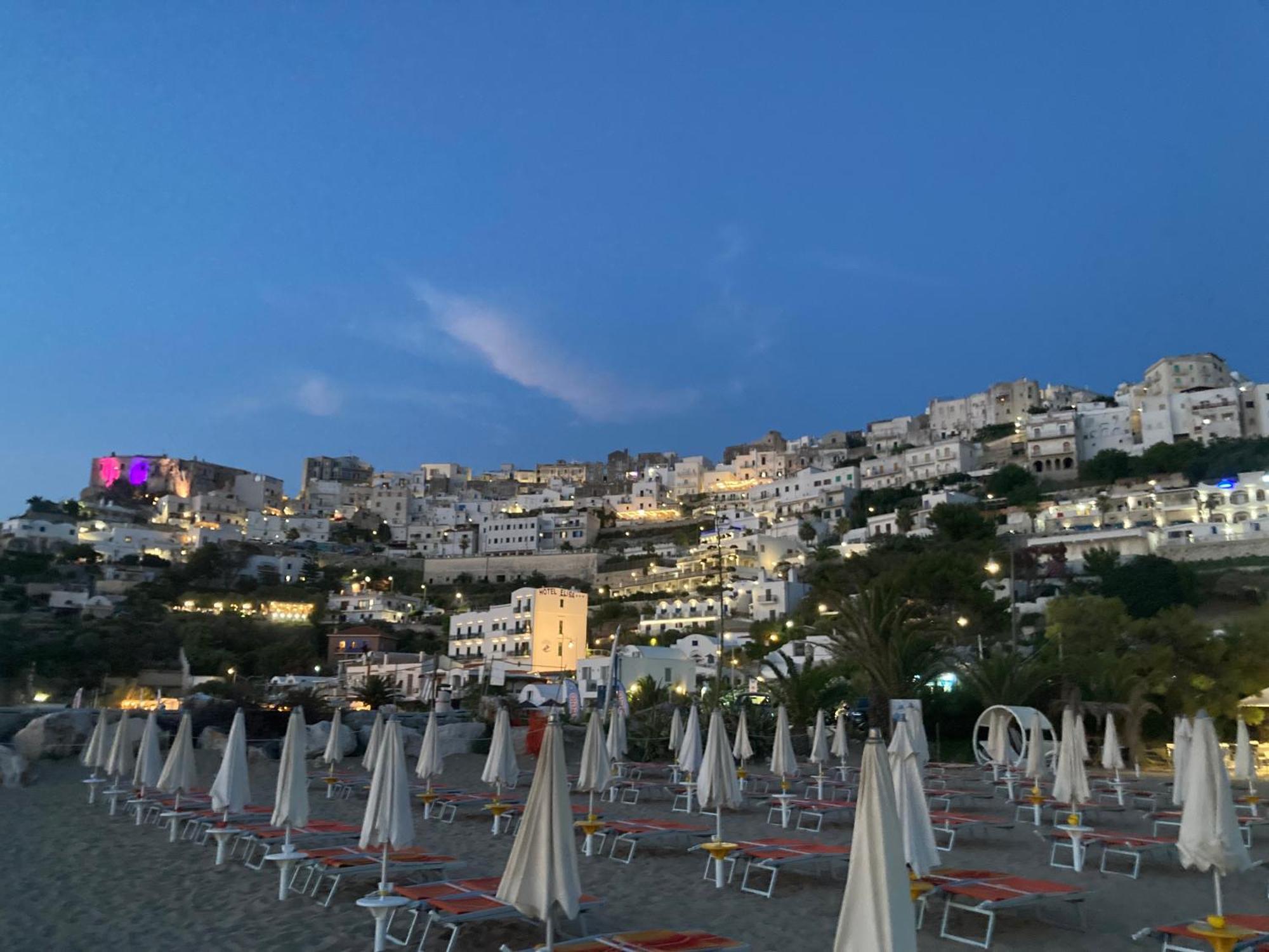 Montebello Luxury Apartment Peschici Esterno foto